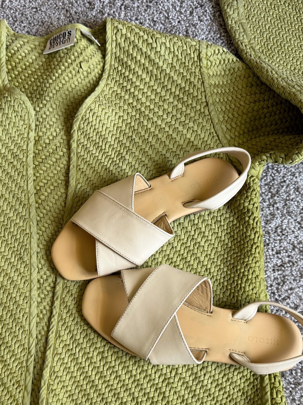 Nisolo Cream Cross-Band Slingback Sandals